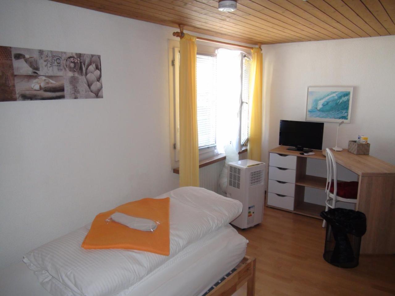 Freihof Embrach Bed & Breakfast Bagian luar foto