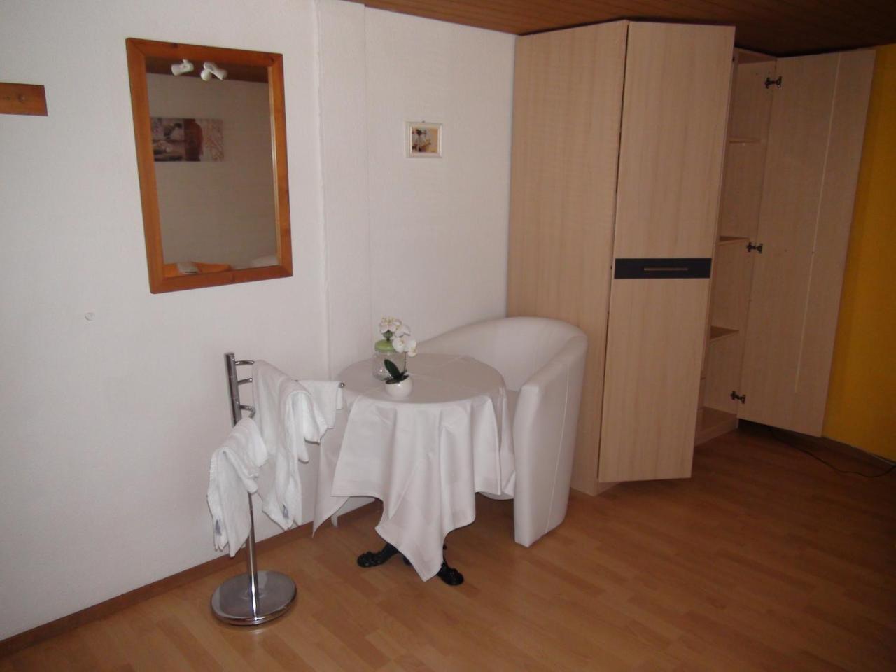 Freihof Embrach Bed & Breakfast Bagian luar foto
