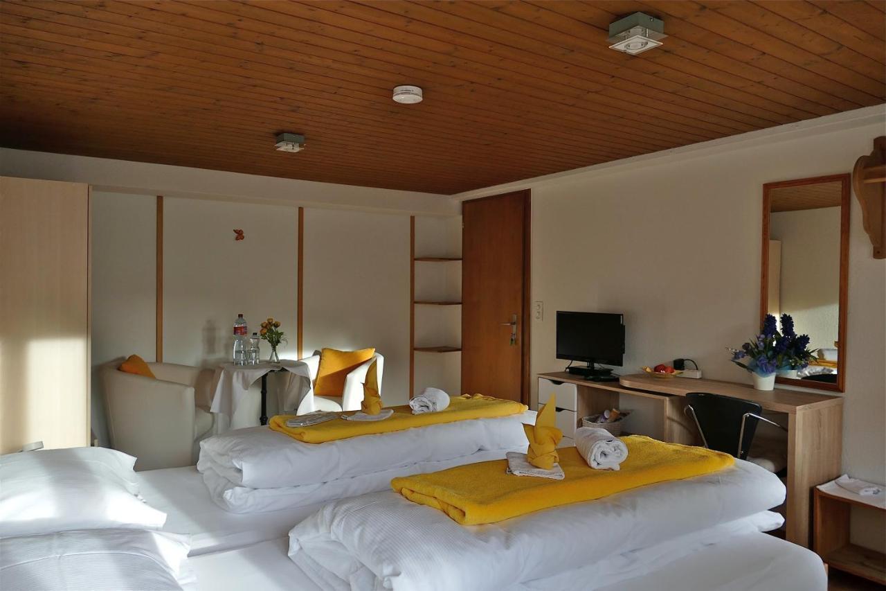 Freihof Embrach Bed & Breakfast Bagian luar foto