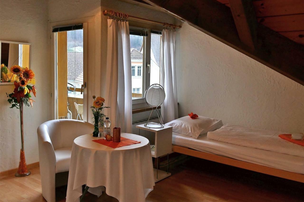 Freihof Embrach Bed & Breakfast Bagian luar foto